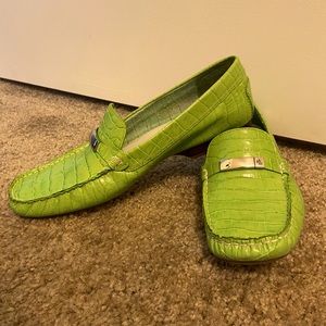 Ralph Lauren driving moccasins. Size 9M. Beautiful Spring Green color.